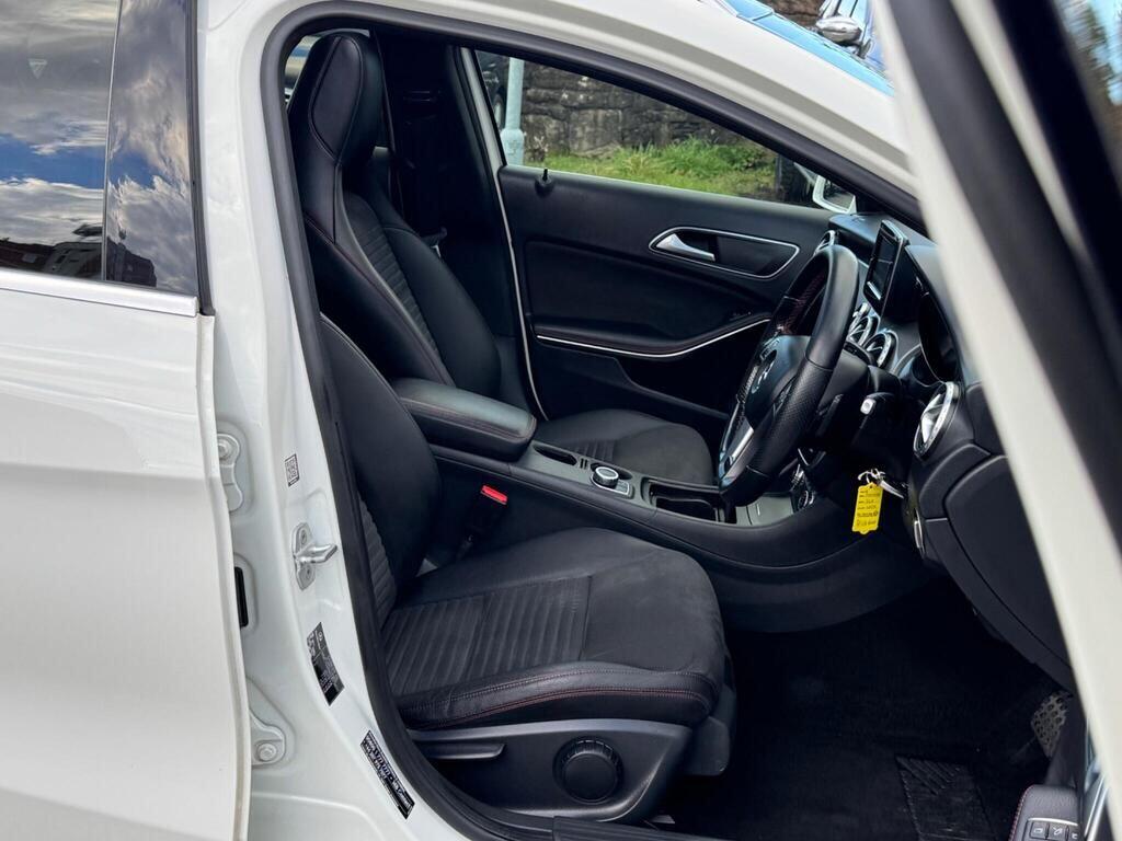 Mercedes-Benz Gla view 16