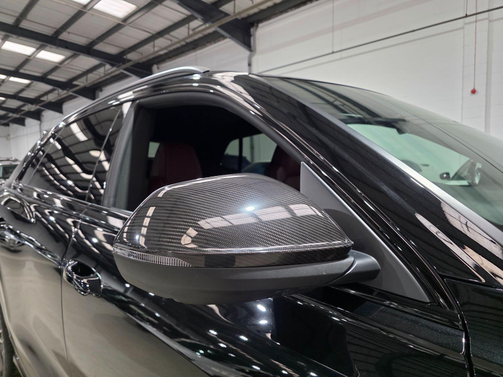 Audi SQ8 view 39
