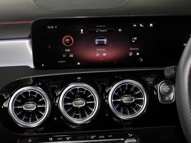 Mercedes-Benz CLA view 20