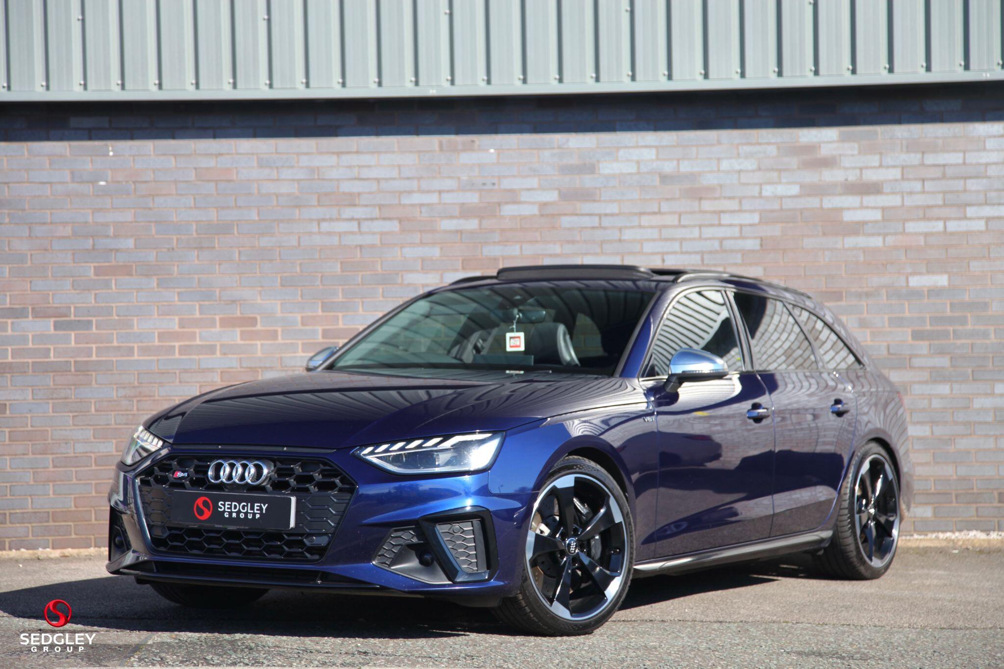 Audi S4 view 3