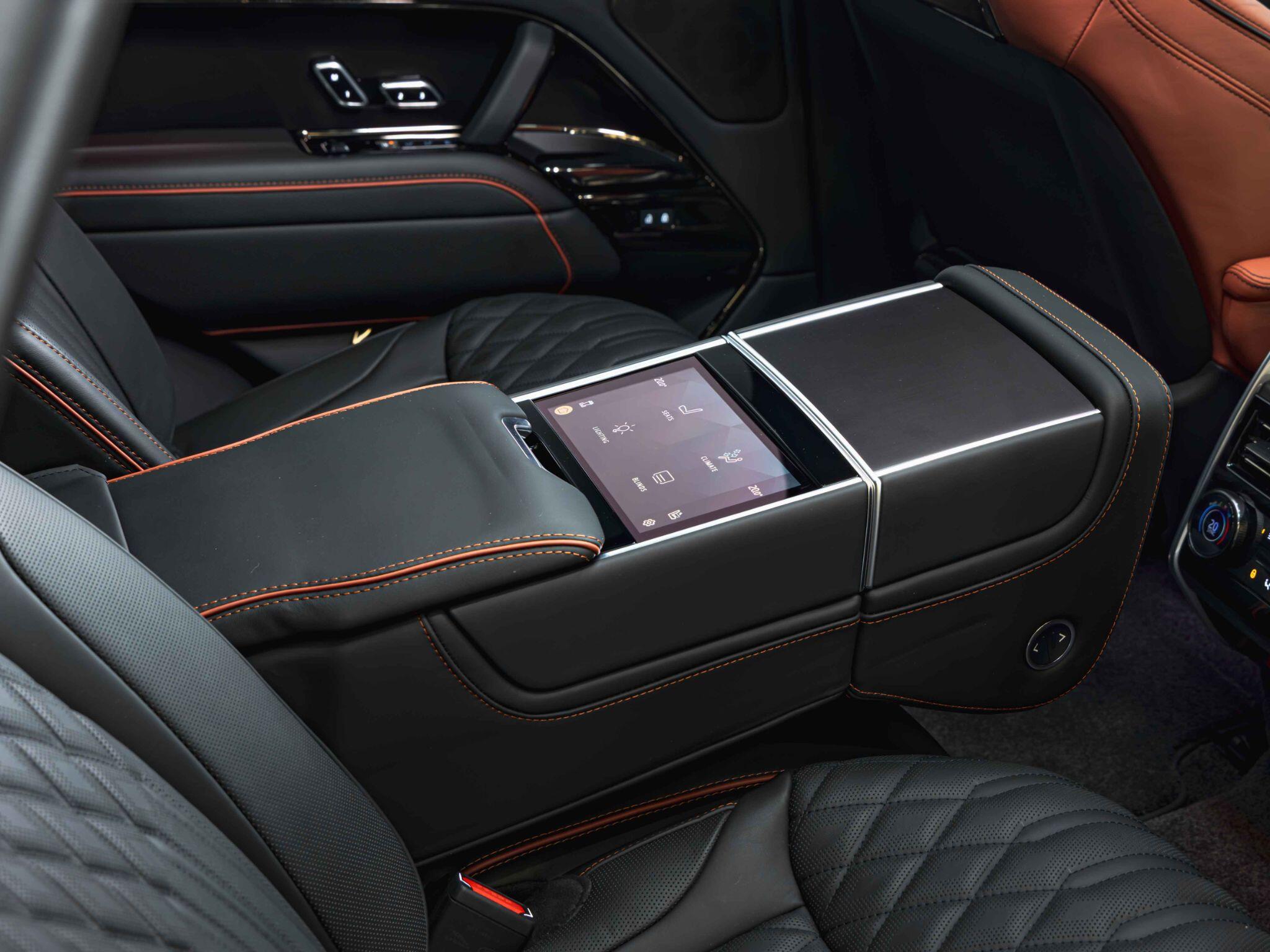 Land Rover Range Rover view 26