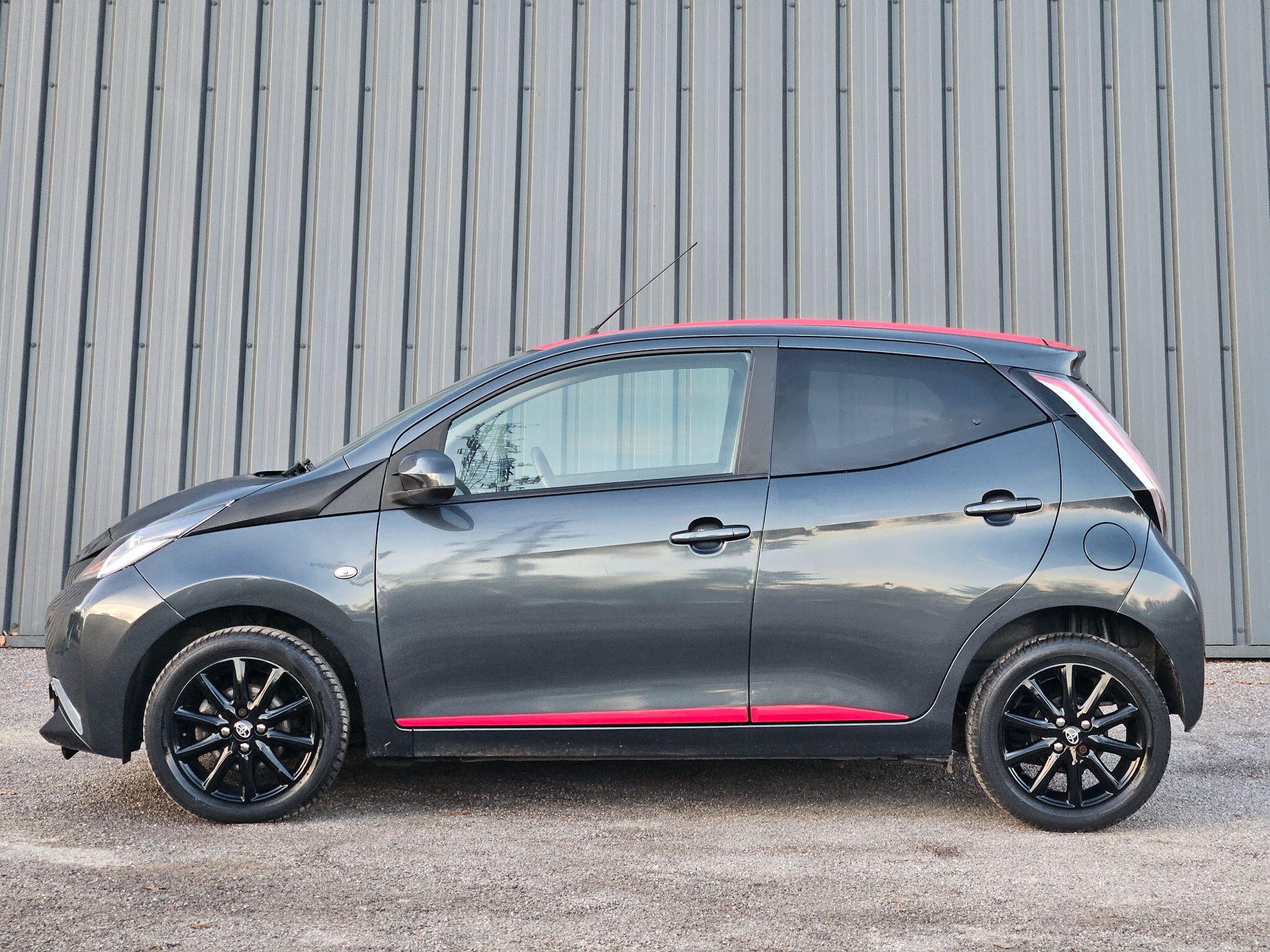 2018 Toyota AYGO 1.0 VVT-i x-press Euro 6 5dr • 14,600 miles image 4