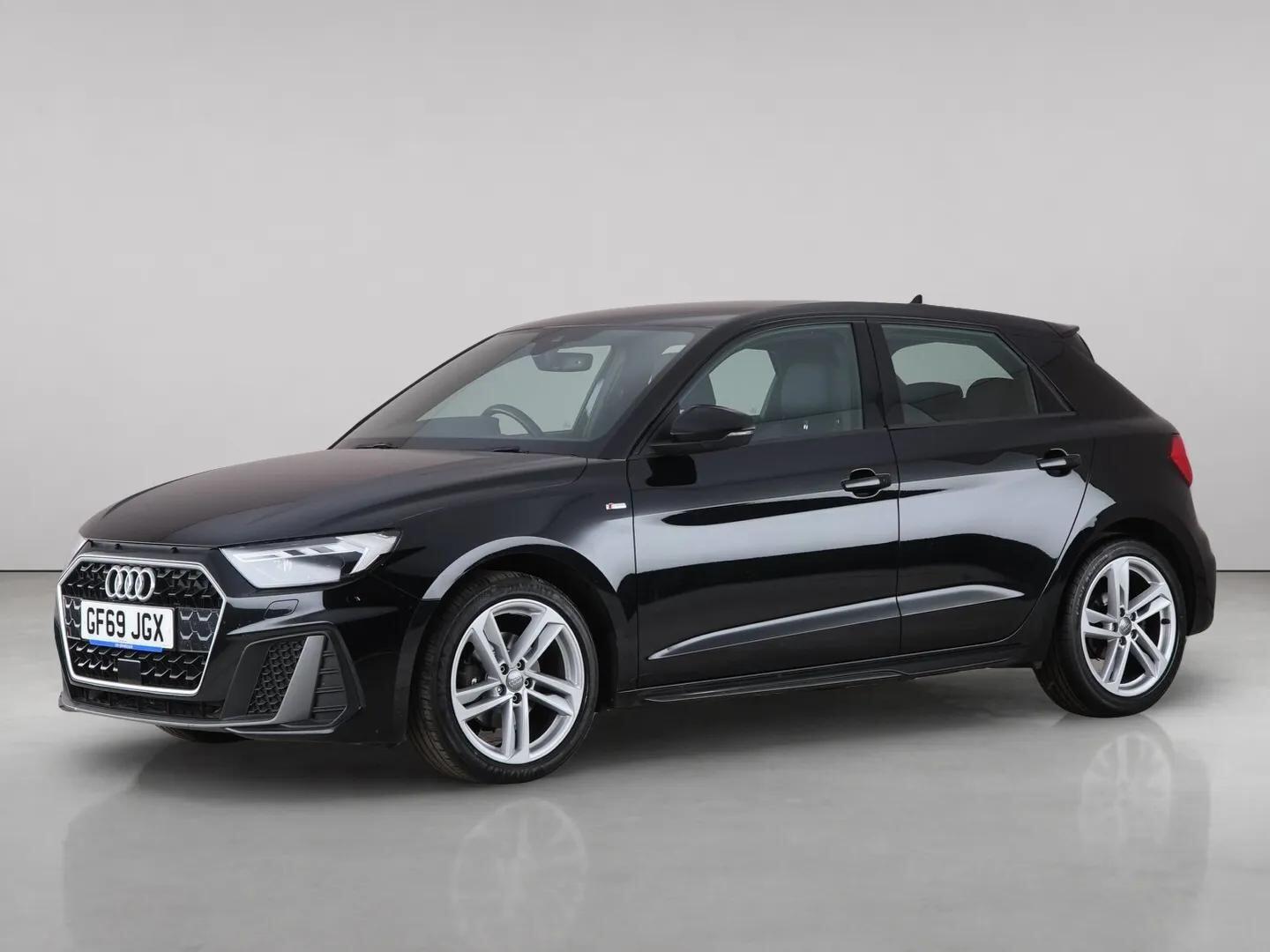 Audi A1 view 2