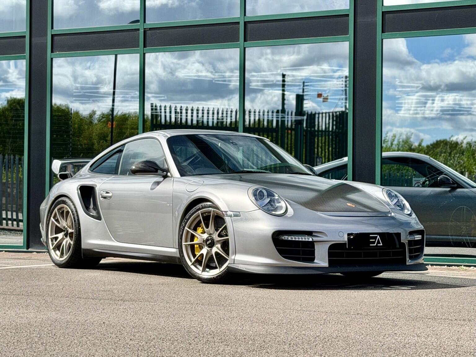 Porsche 911 view 85