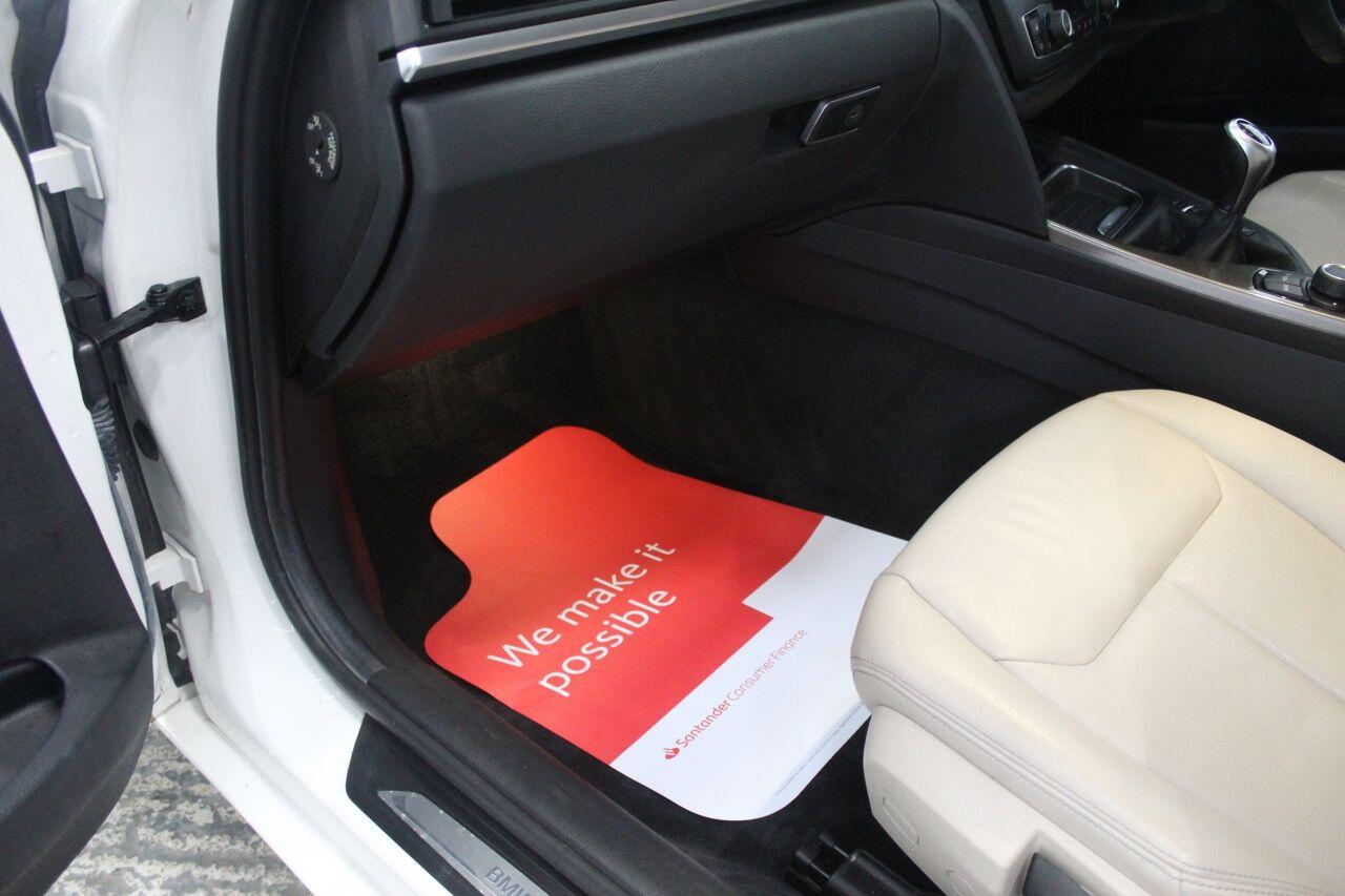 BMW 3 Series view 31