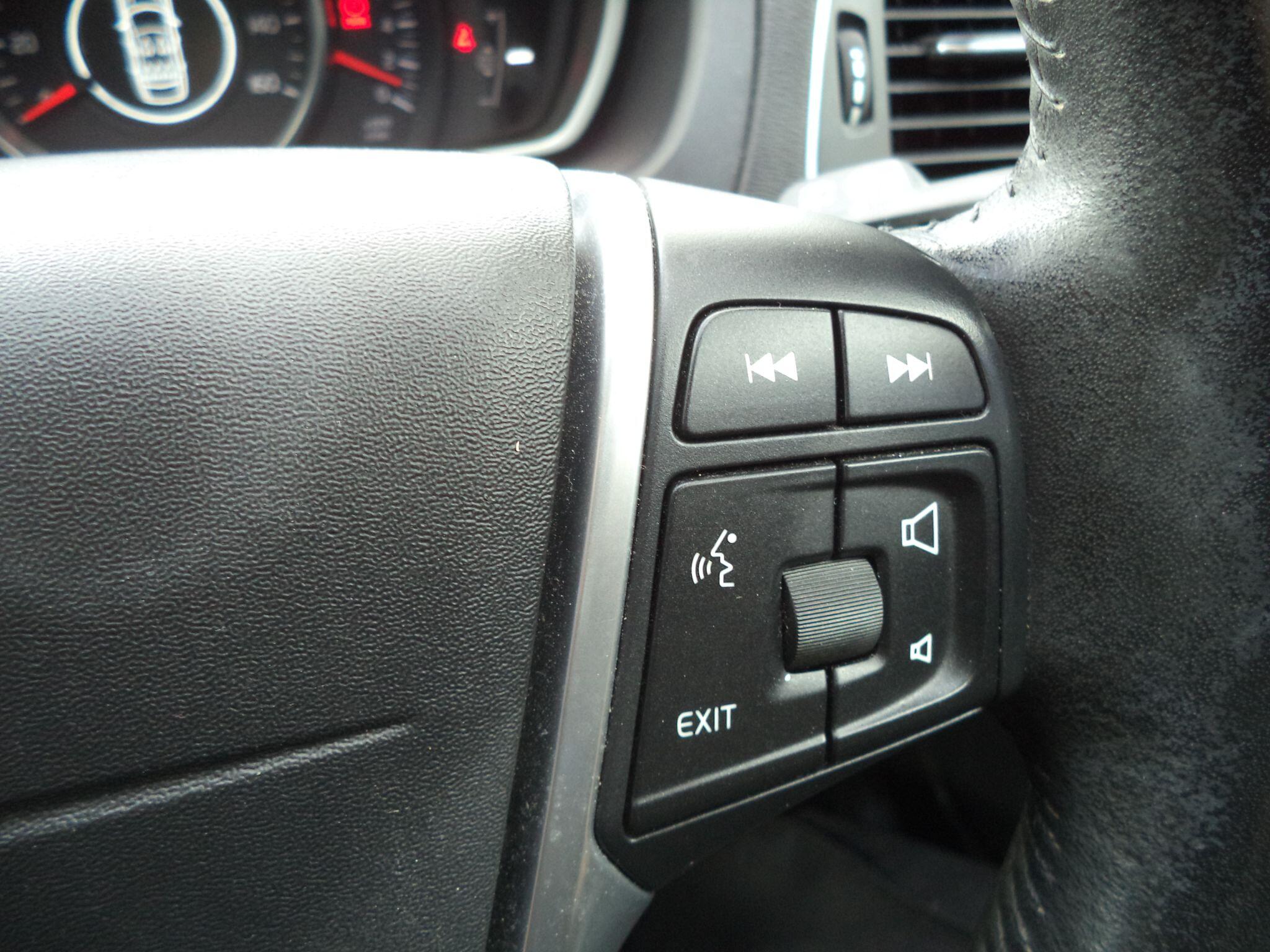 Volvo V40 view 47
