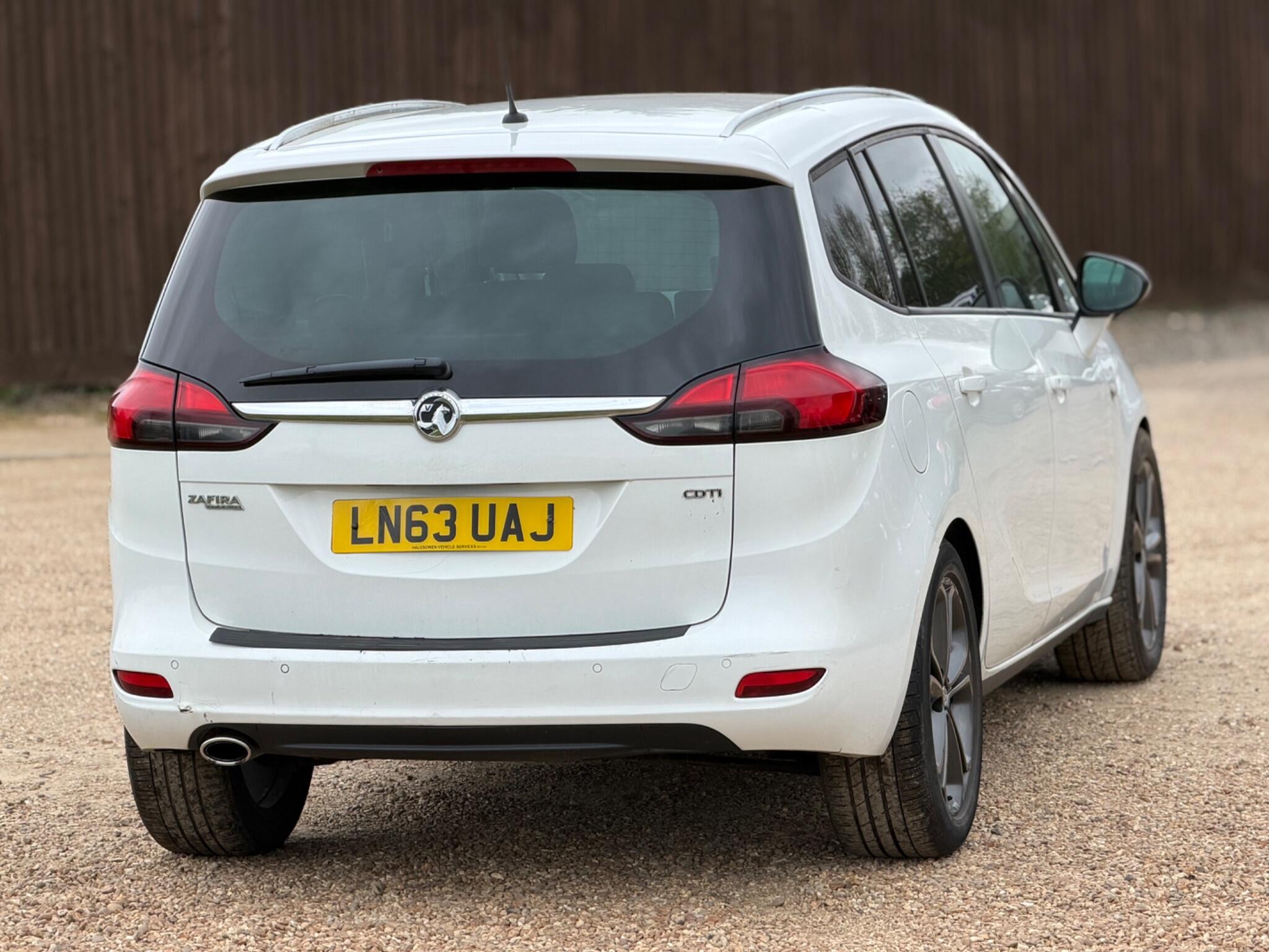 2013 Vauxhall Zafira Tourer 2.0 CDTi SRi Euro 5 5dr image 12