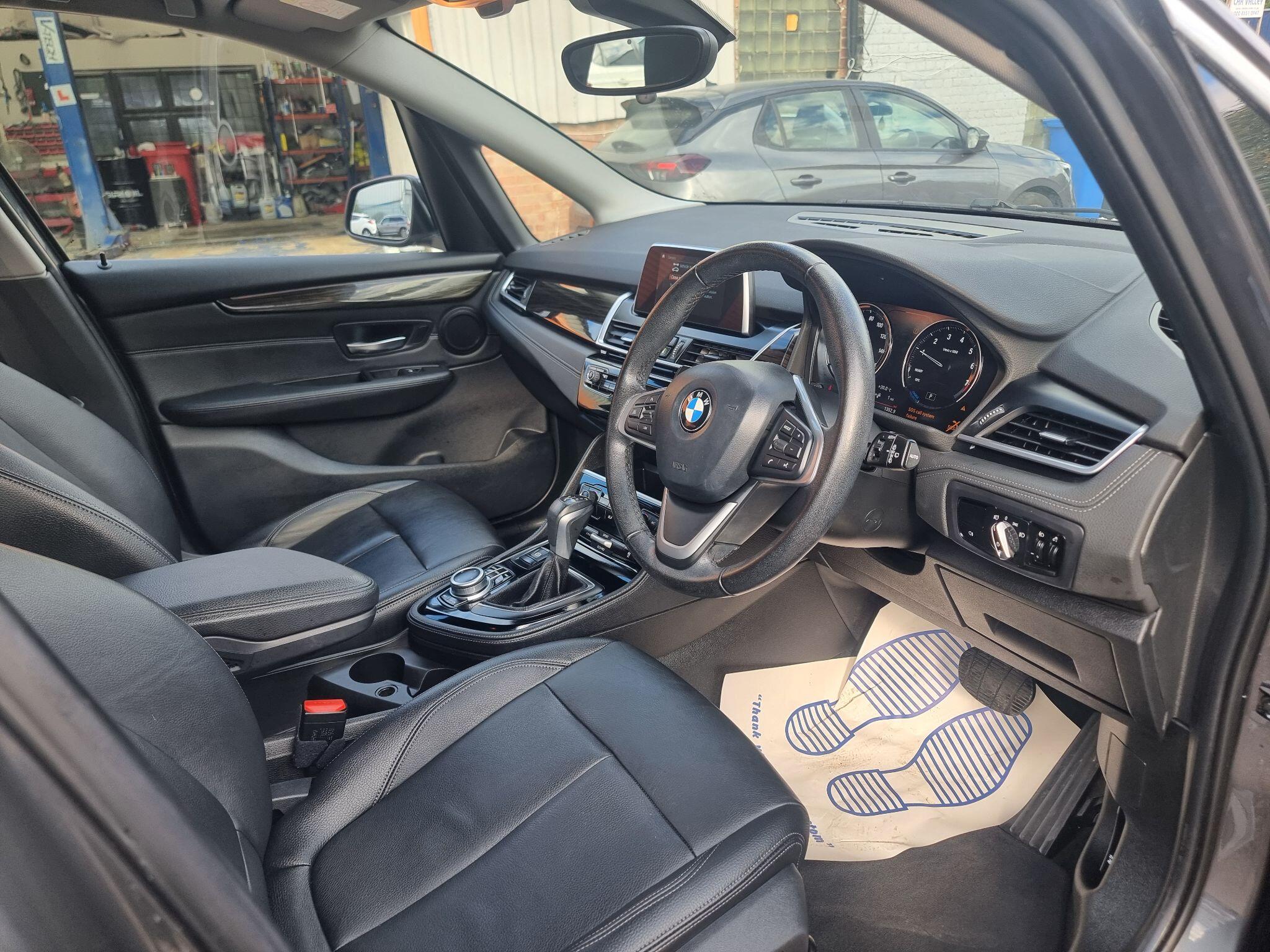 BMW 2 Series view 26