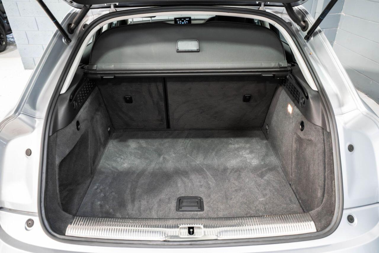 Audi Q3 view 41