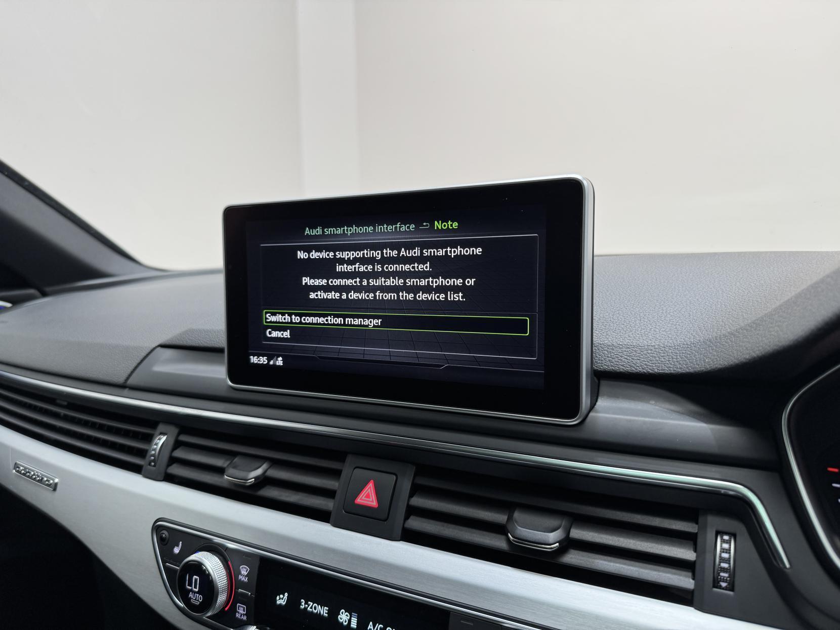 Audi S4 Avant view 29
