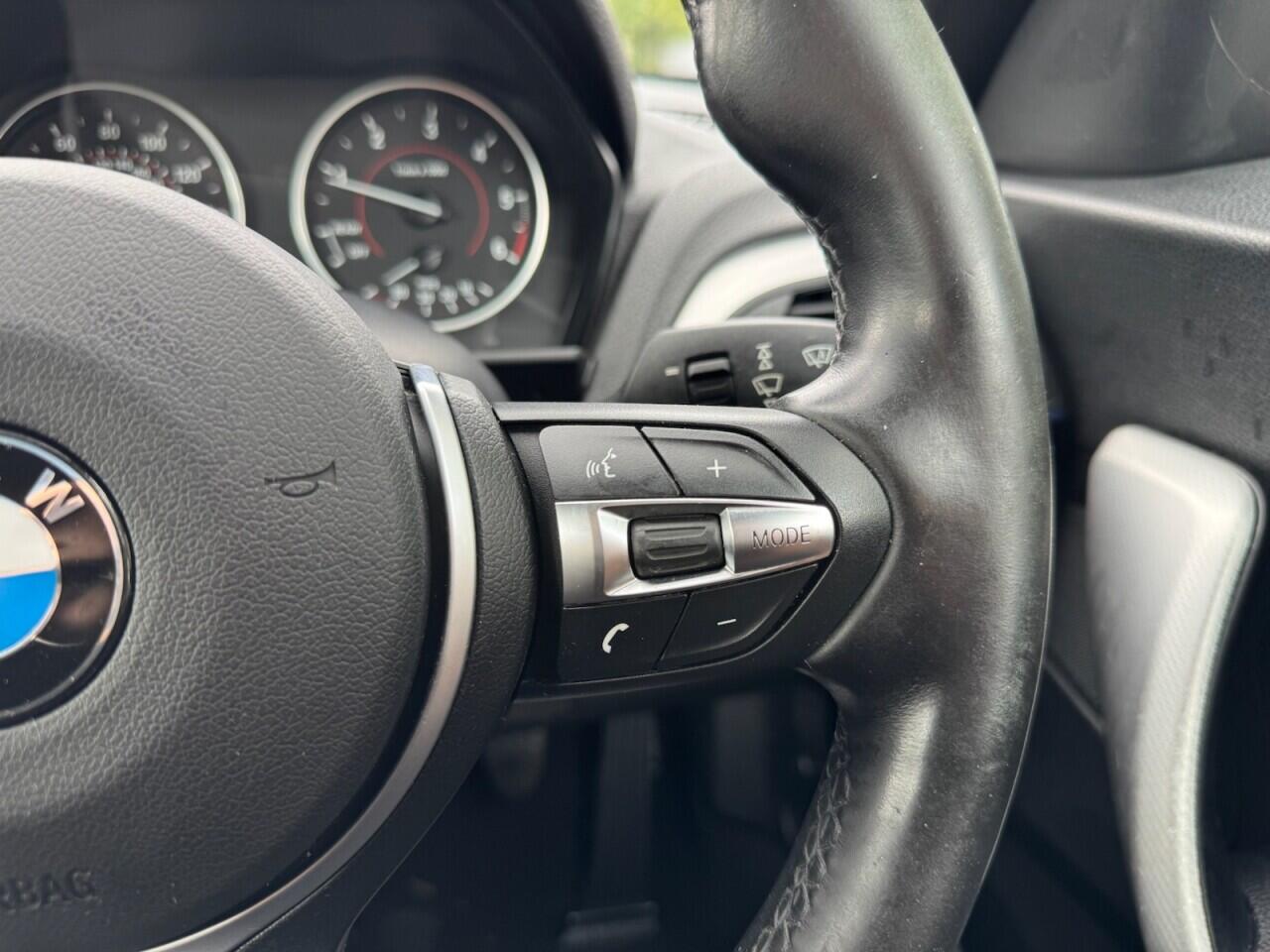 BMW 2 Series view 18