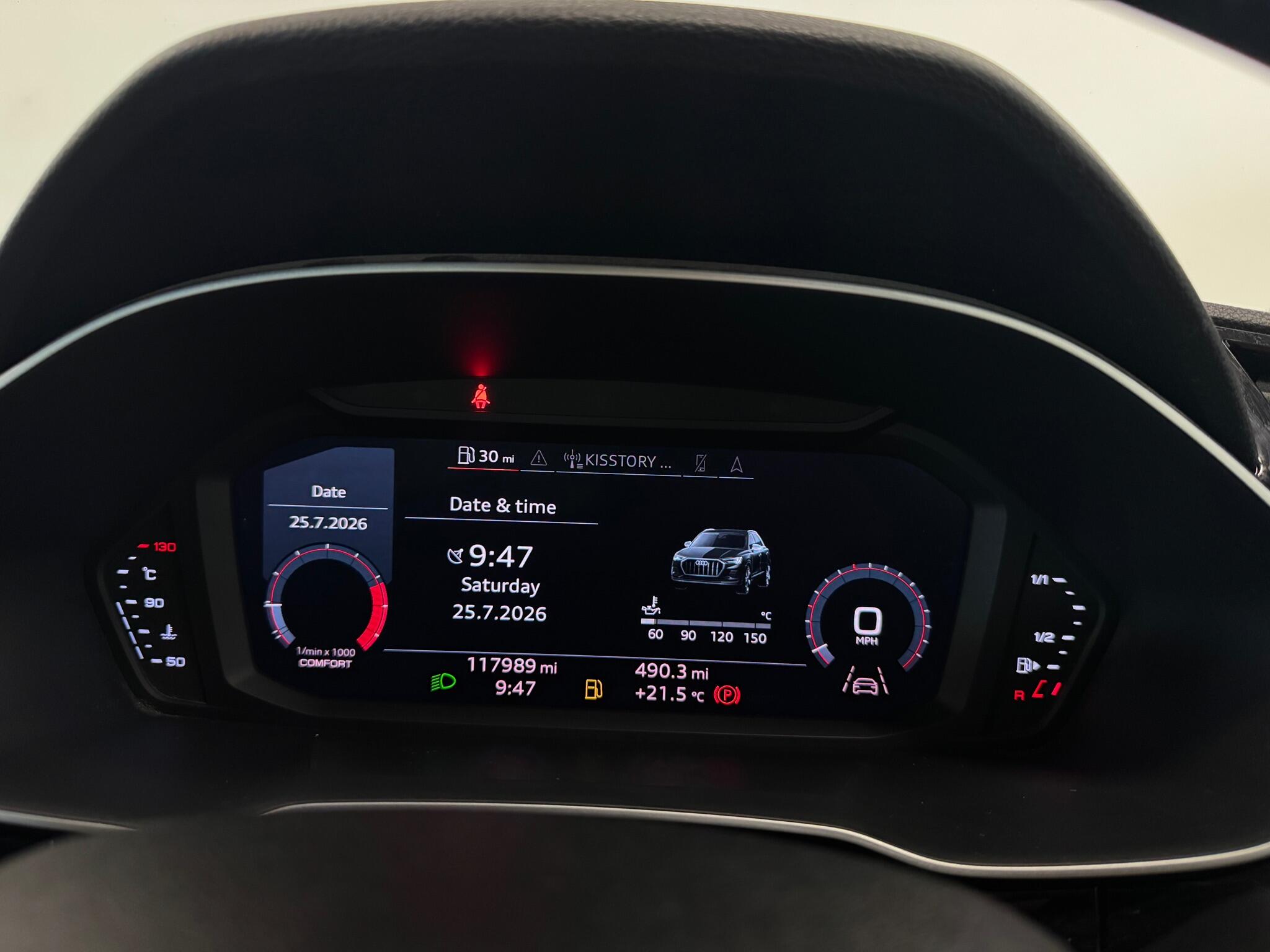 Audi Q3 view 15