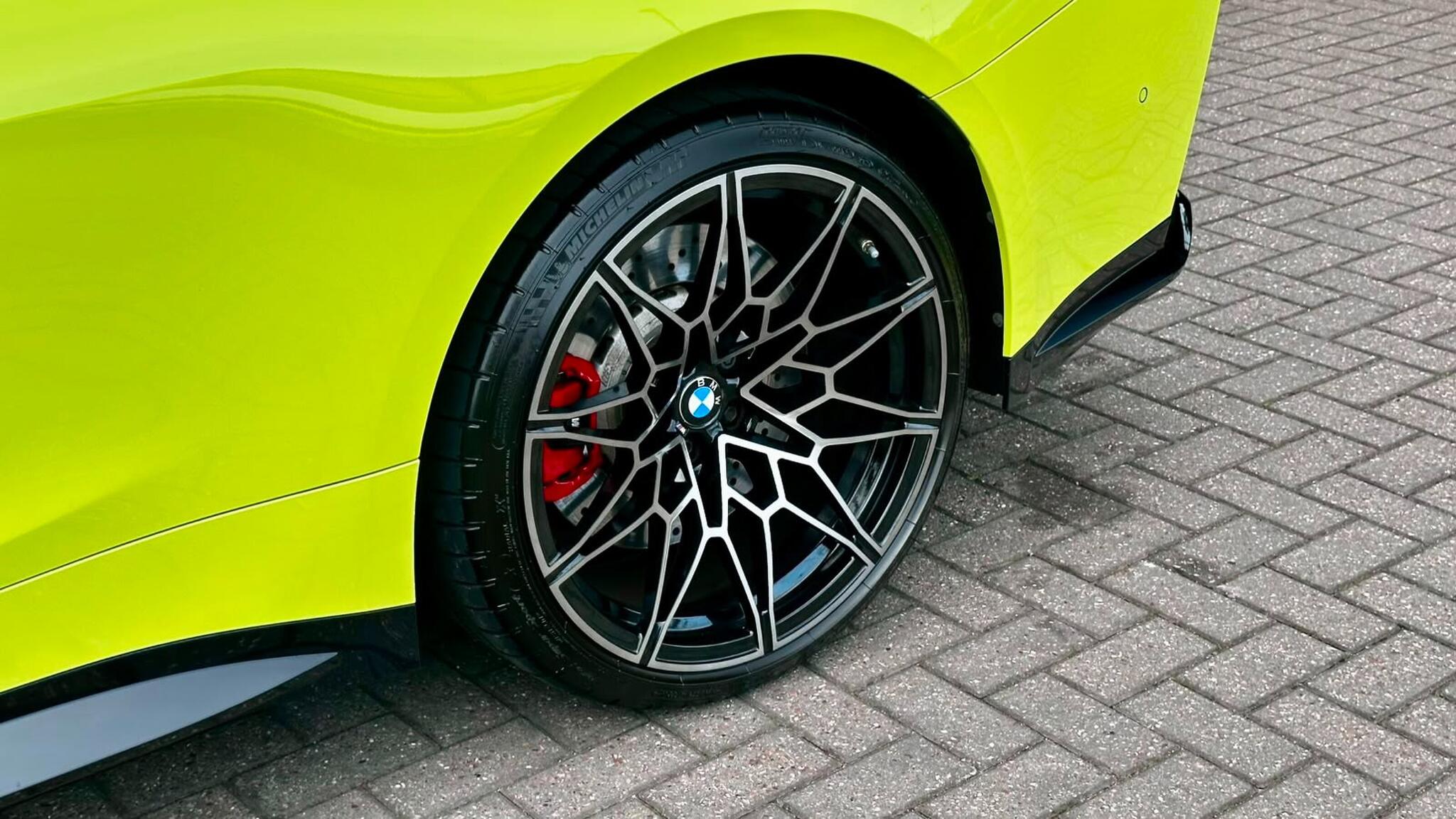 BMW M4 view 19