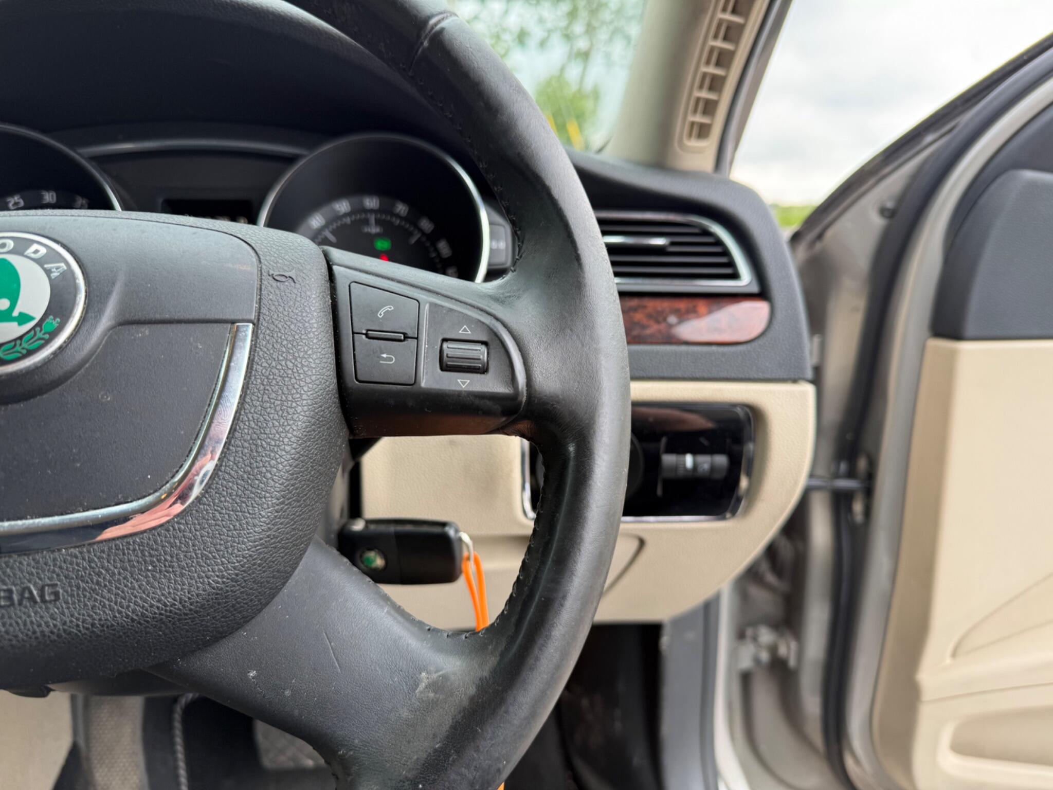 Skoda Superb view 14
