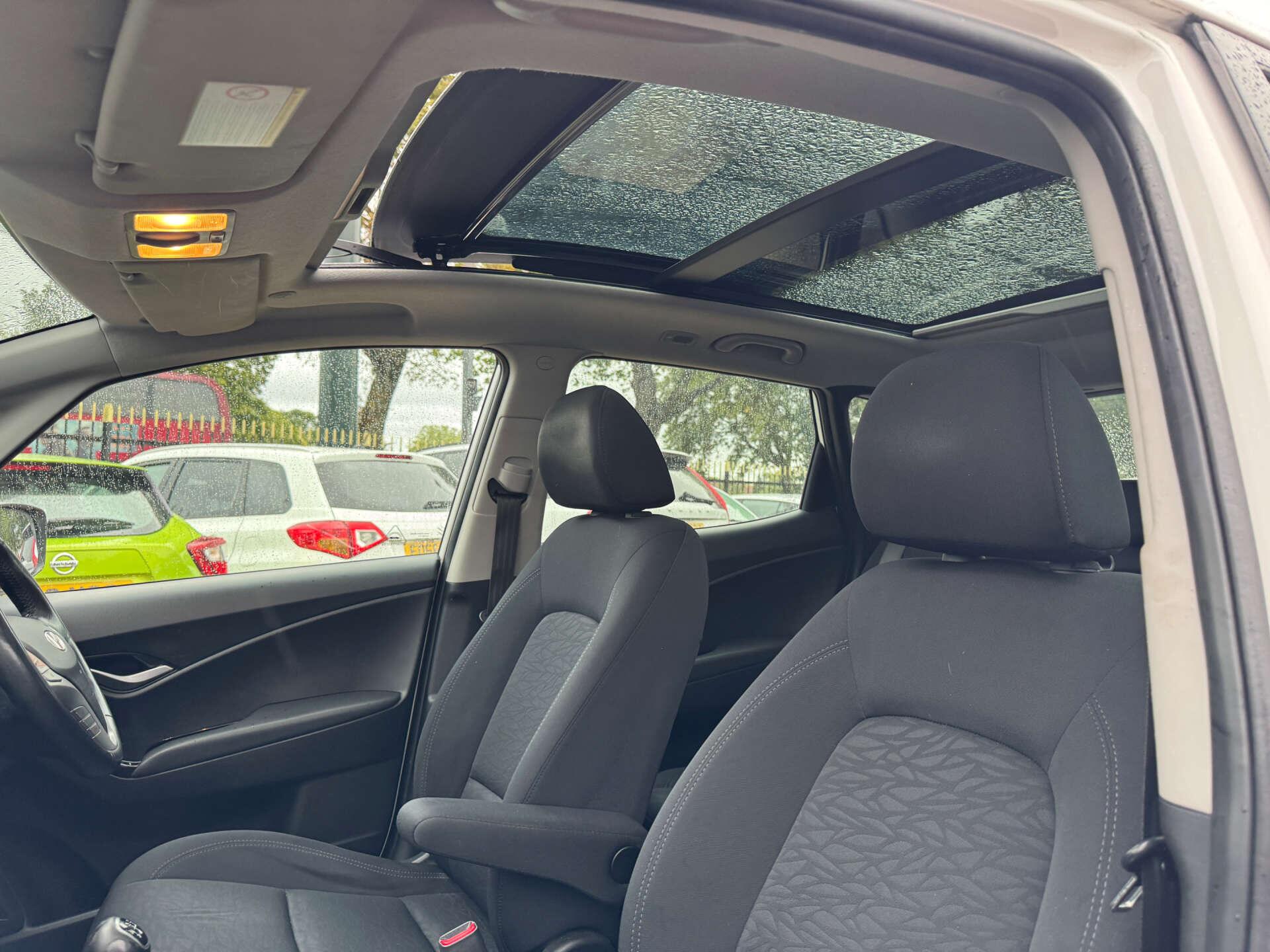 Hyundai Ix20 view 2