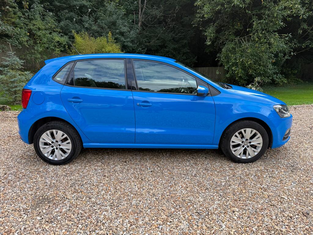Volkswagen Polo view 5