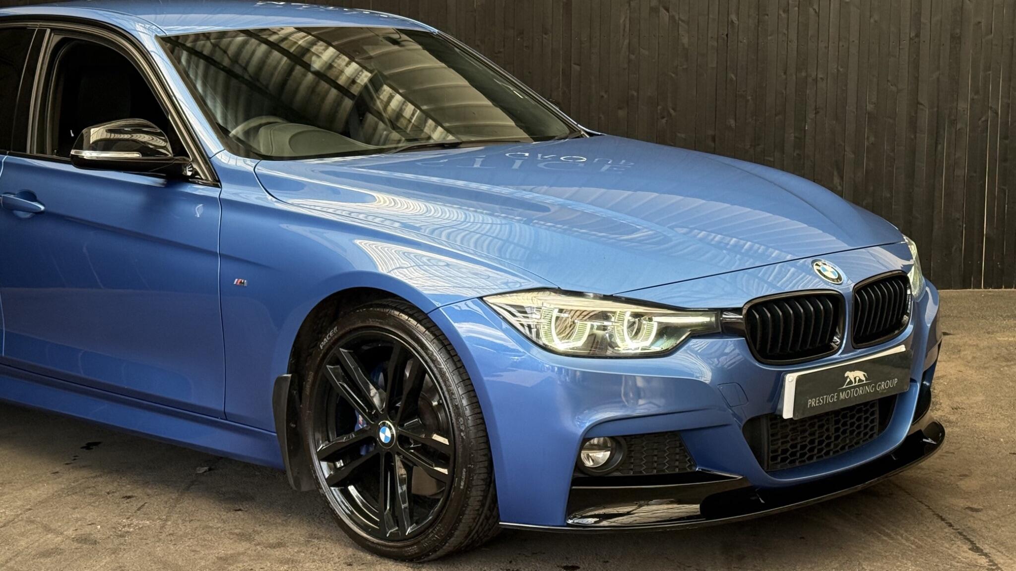 BMW 3 Series view 5