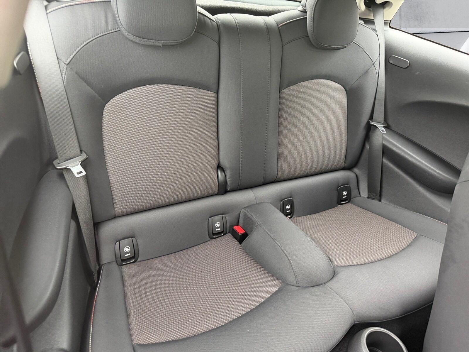 Mini Cooper view 12
