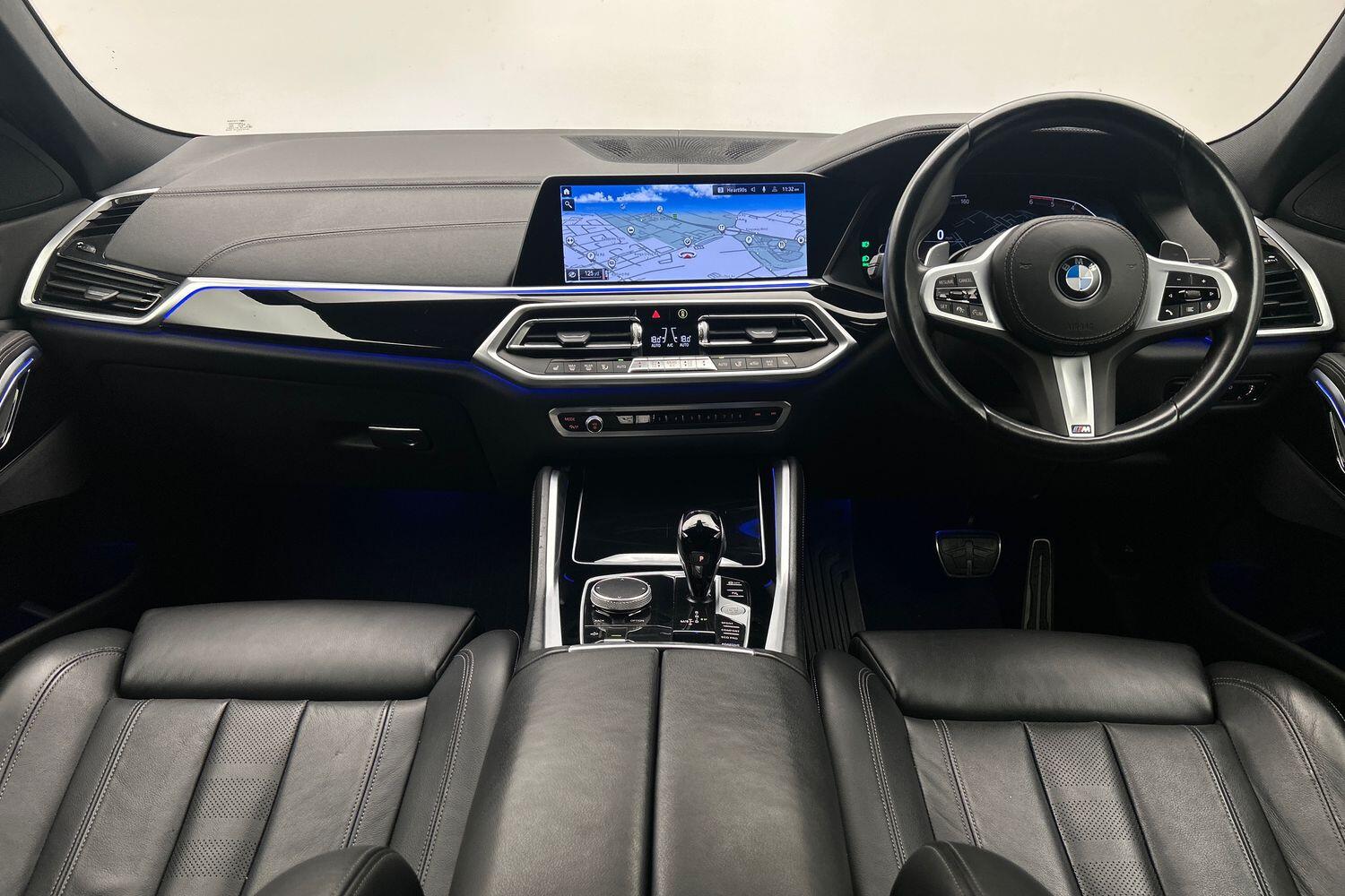 BMW X6 view 5