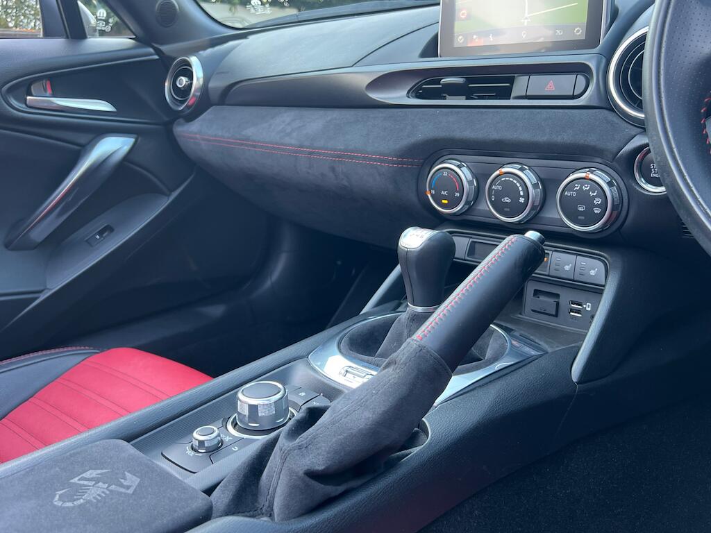 Abarth 124 Spider view 13