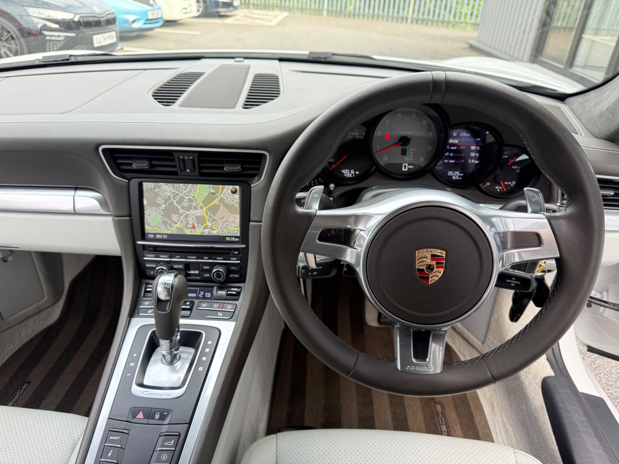 Porsche 911 view 57