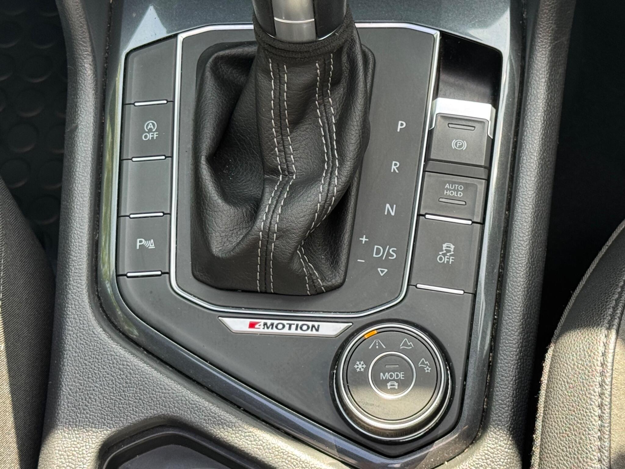 Volkswagen Tiguan view 19