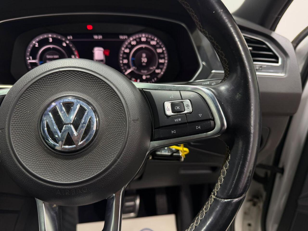 Volkswagen Tiguan view 19