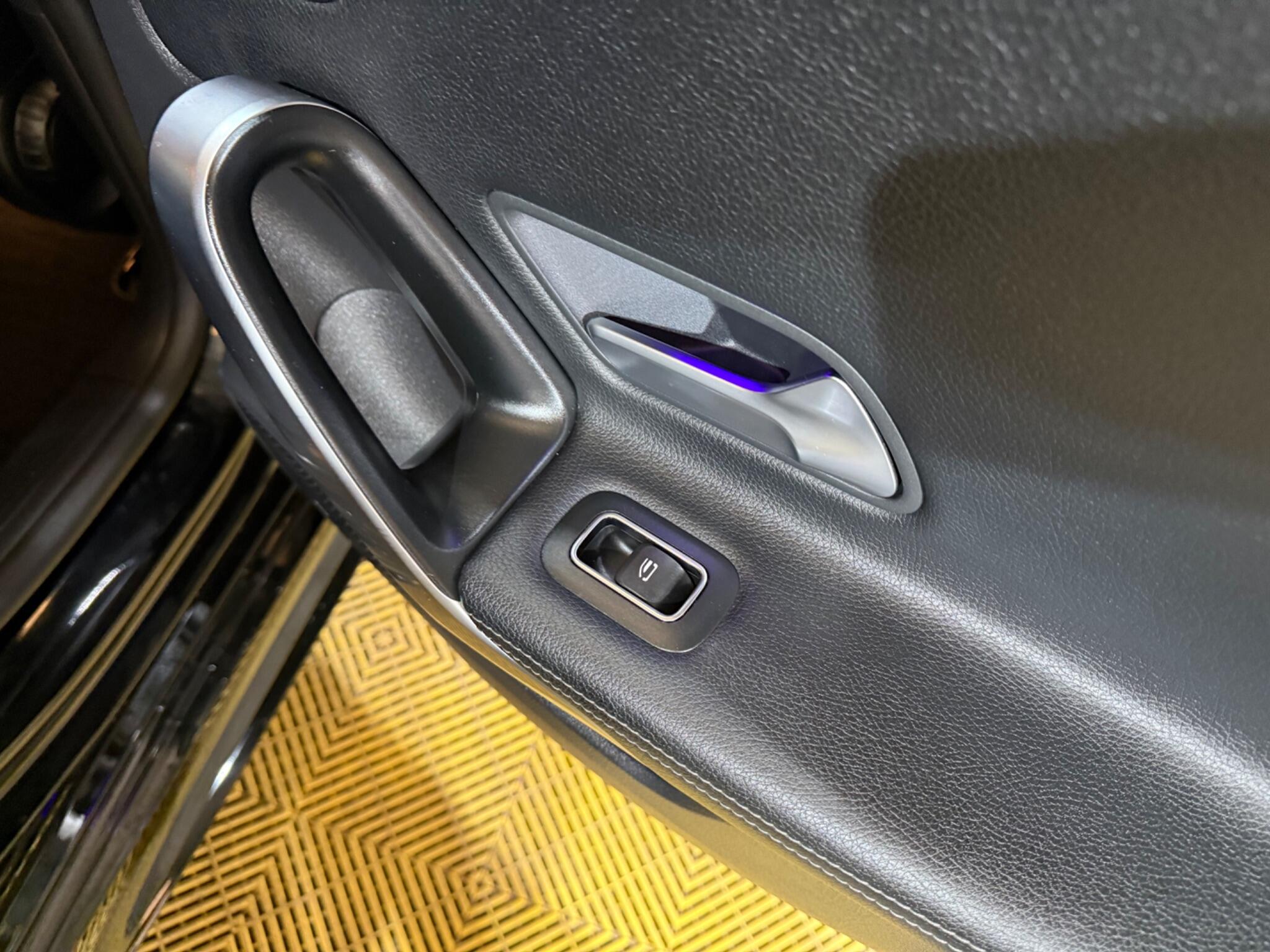 Mercedes-Benz Cla view 68