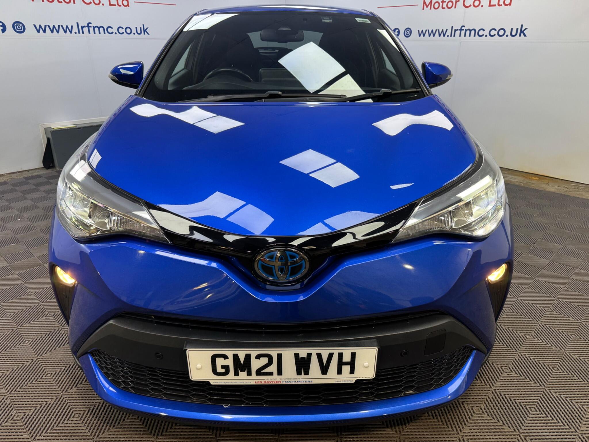 Toyota C-HR view 5