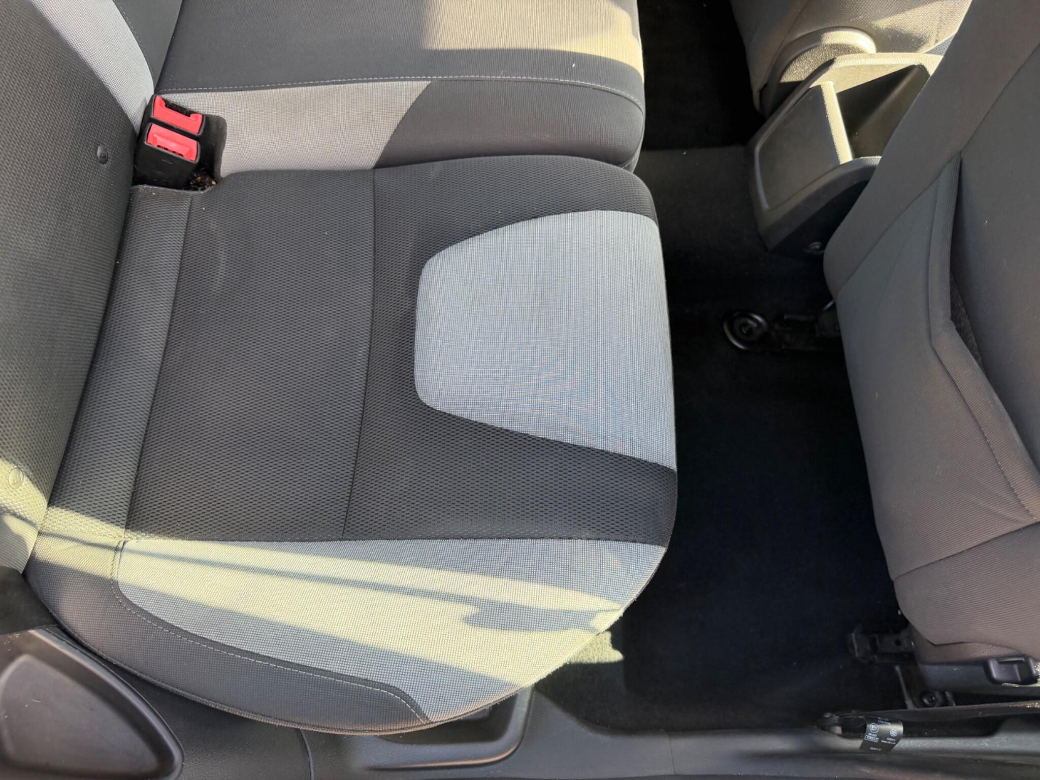 Ford Focus view 23