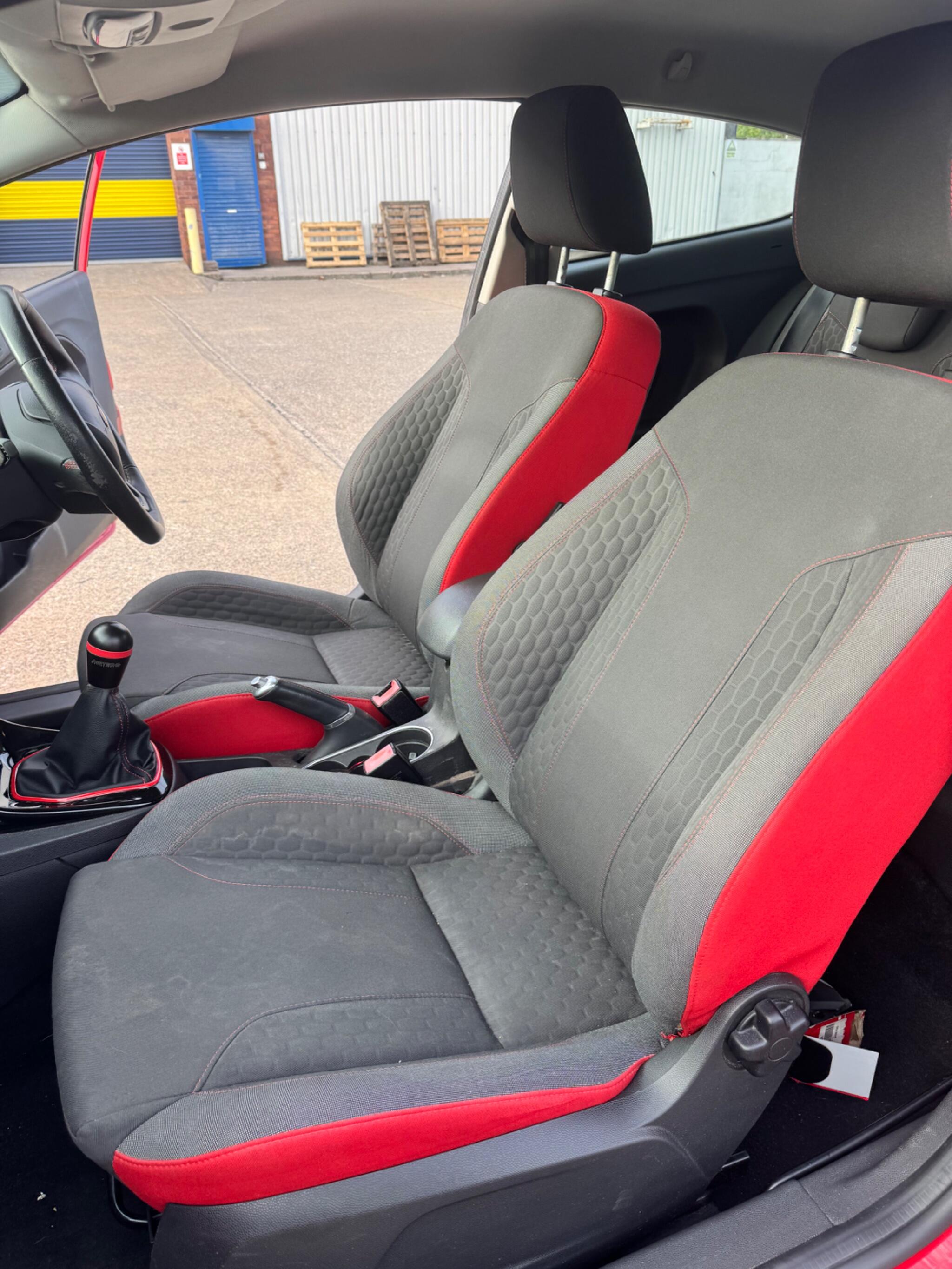 Ford Fiesta view 41