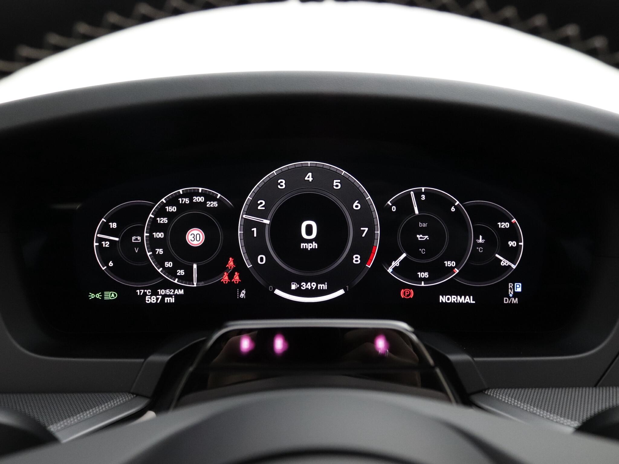 Porsche 911 view 16