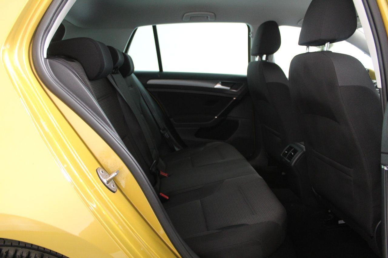 Volkswagen Golf view 53