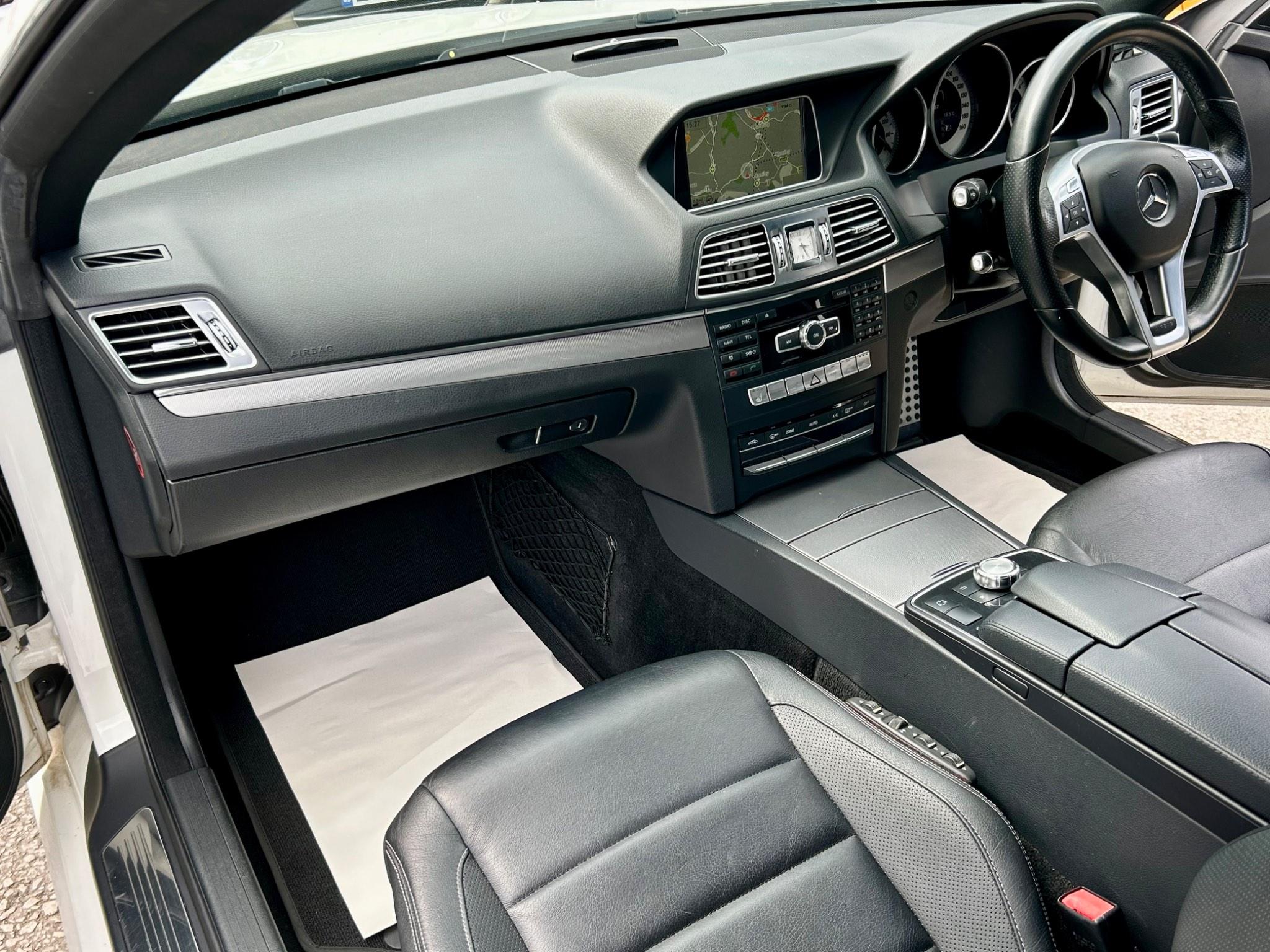 Mercedes-Benz E-Class view 4