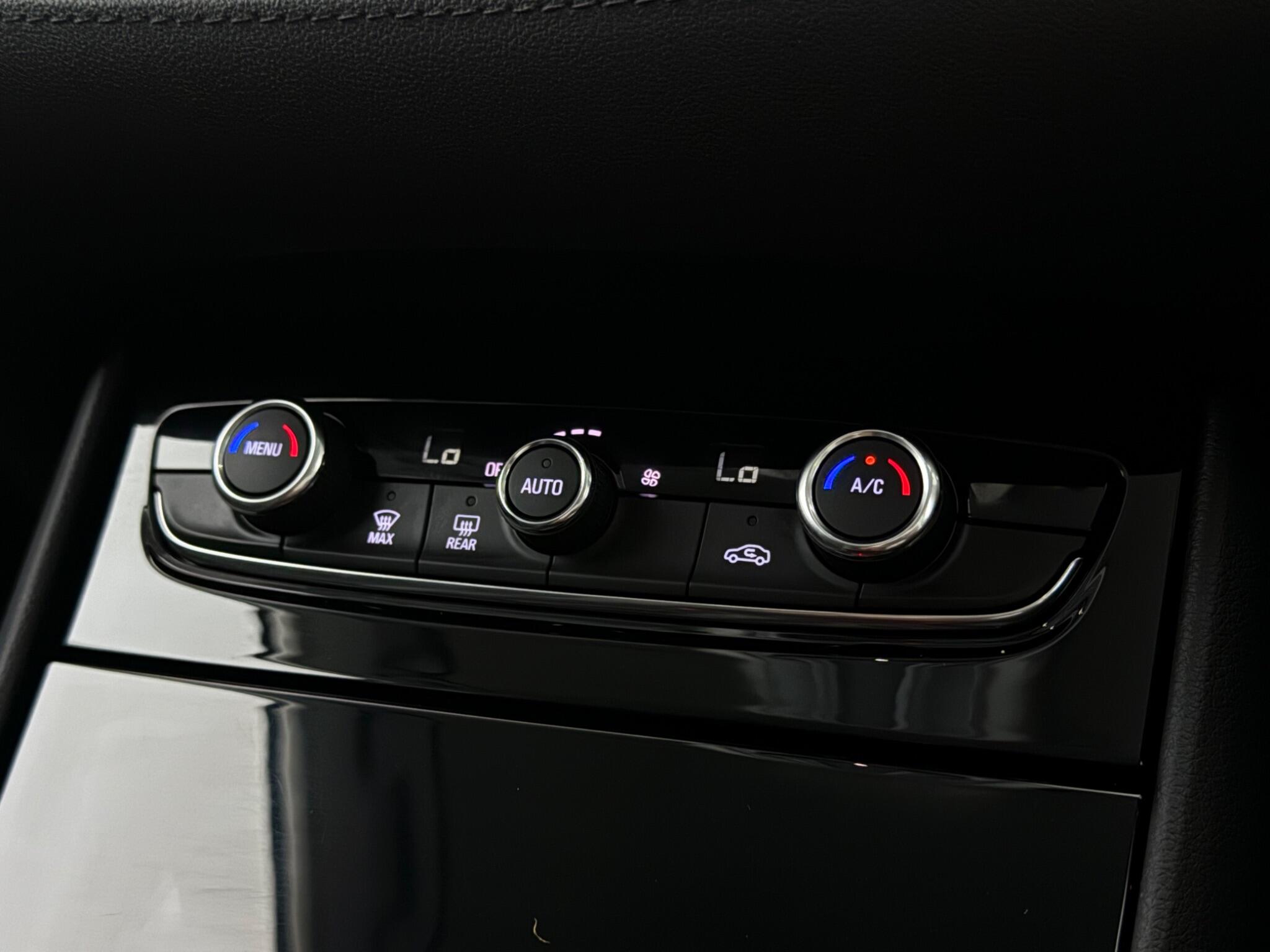 Vauxhall Grandland X view 23