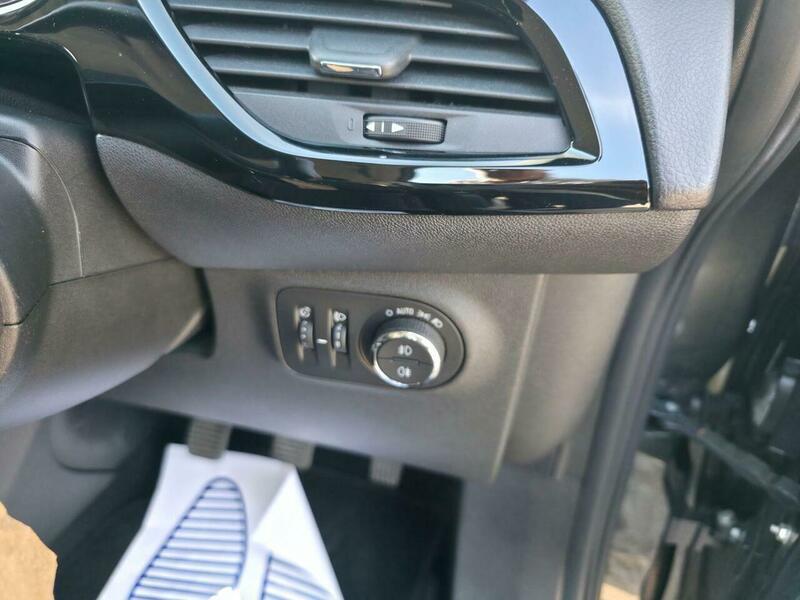 Vauxhall Corsa view 41
