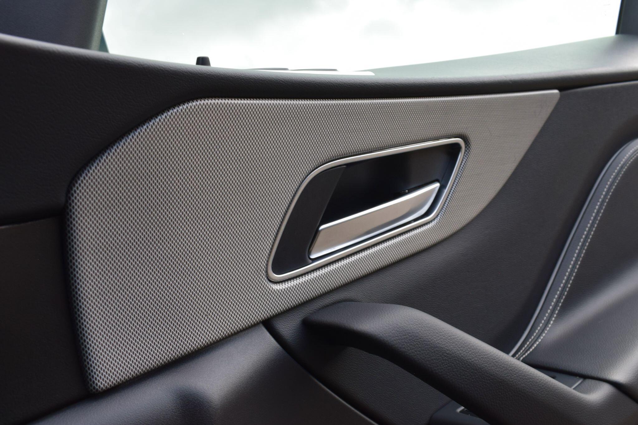 Jaguar F-Pace view 15