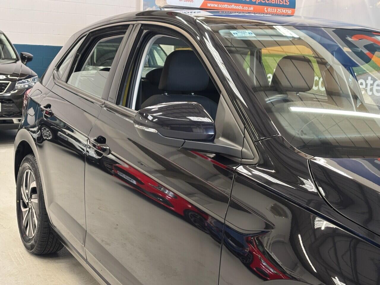 Volkswagen Polo view 43