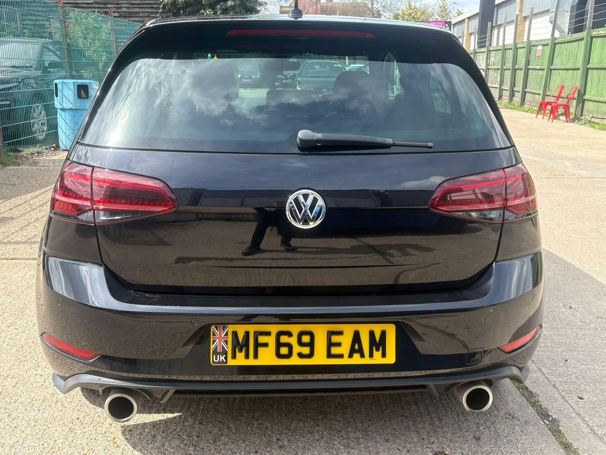 Volkswagen Golf view 6