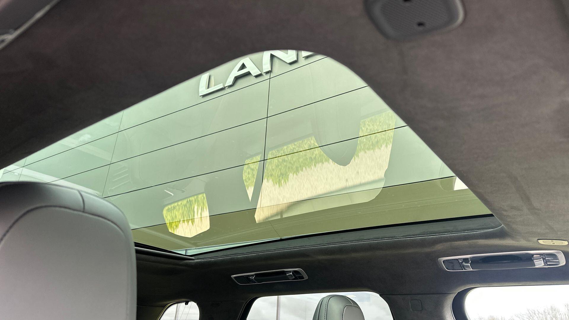 Land Rover Range Rover Sport view 21