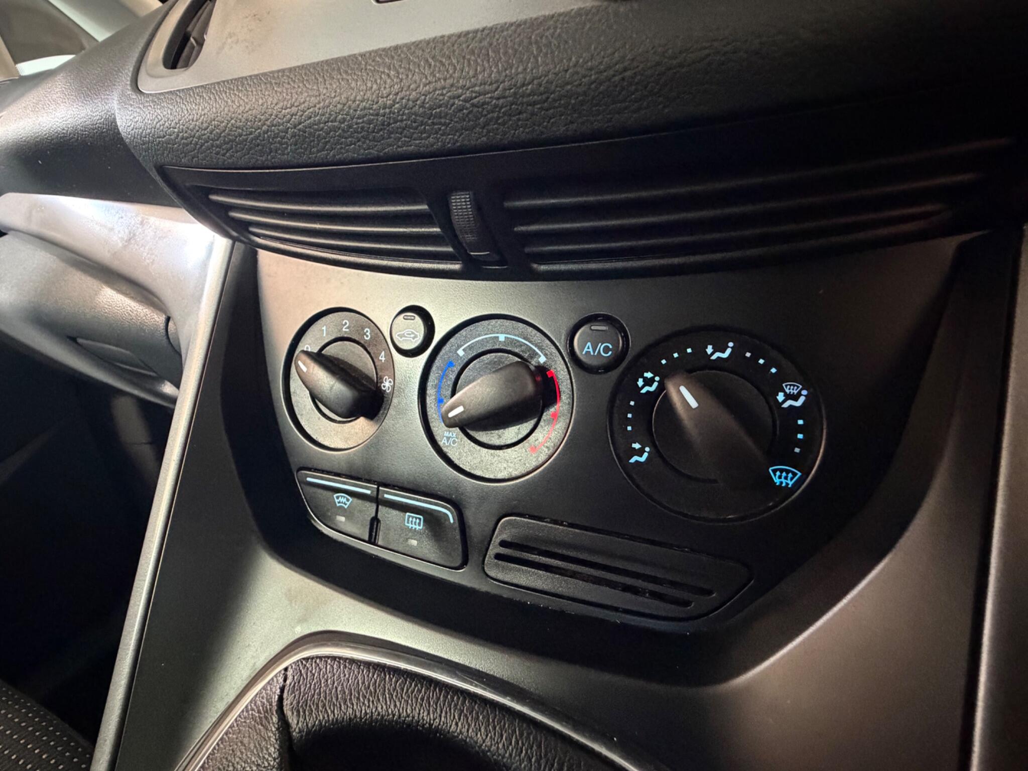 Ford Grand C-Max view 30