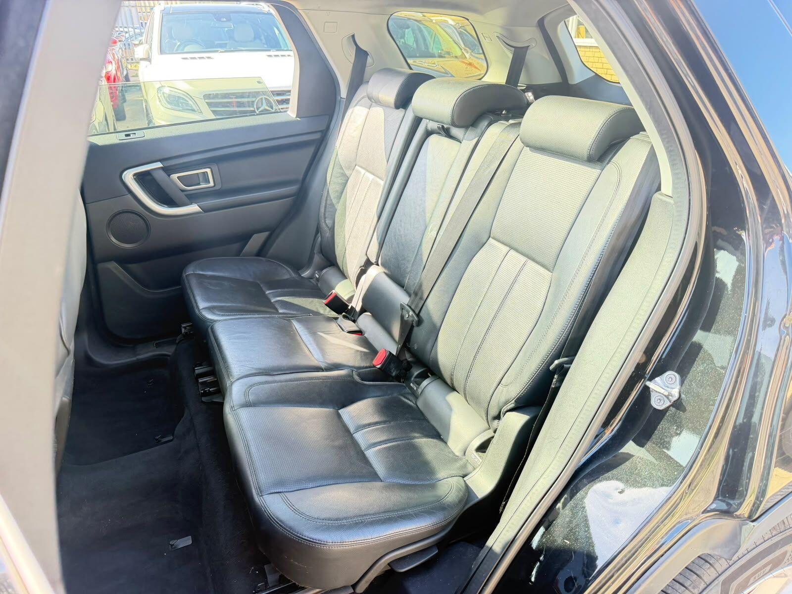 Land Rover Discovery Sport view 21