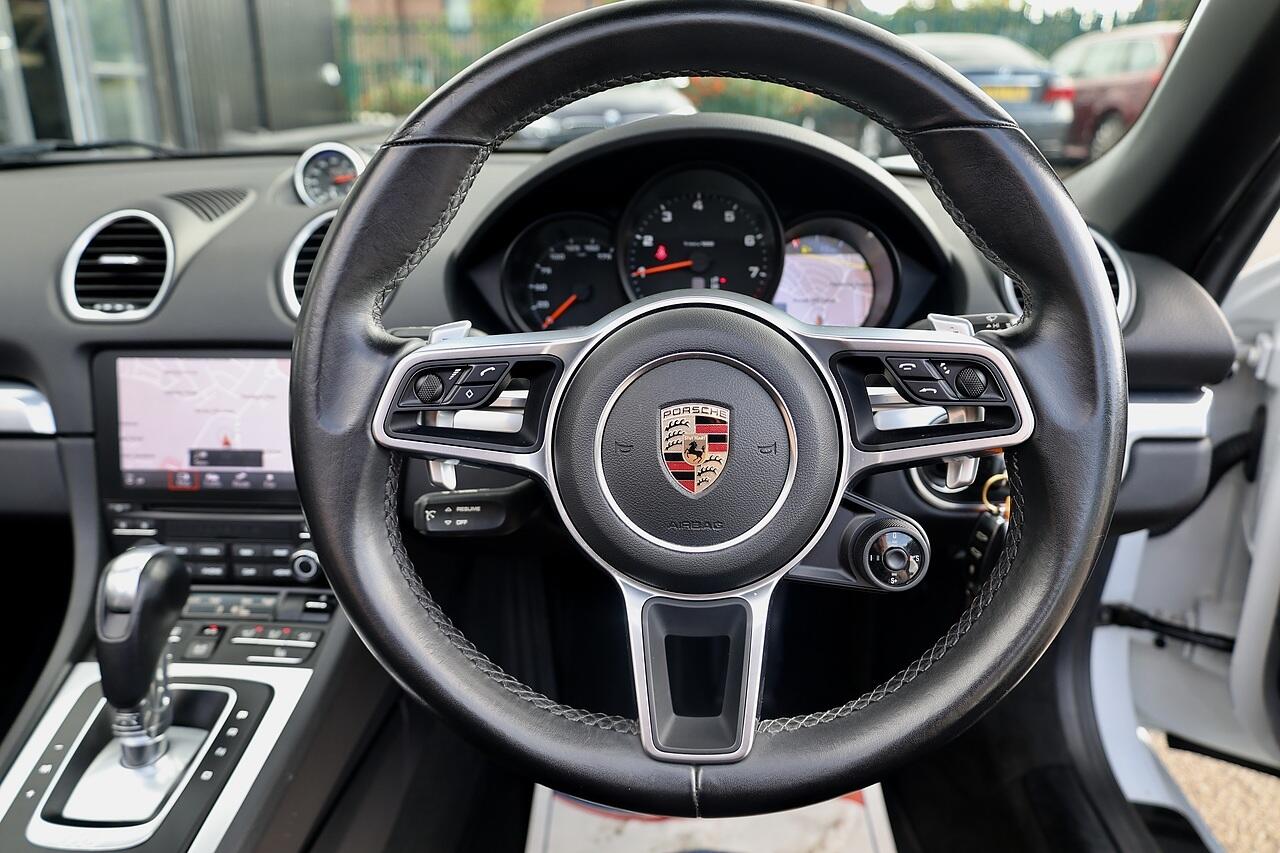 Porsche 718 Boxster view 26