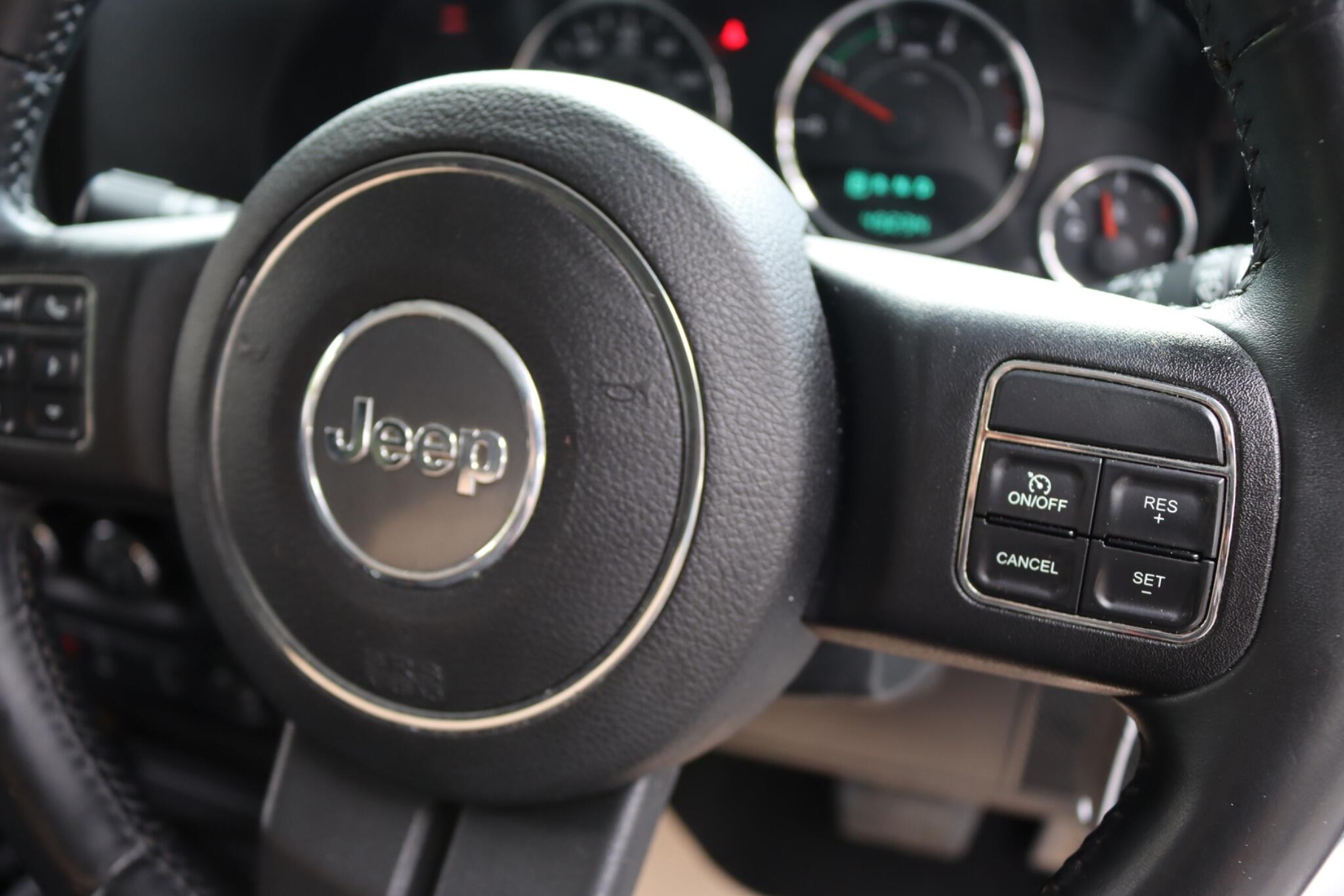 Jeep Wrangler view 38
