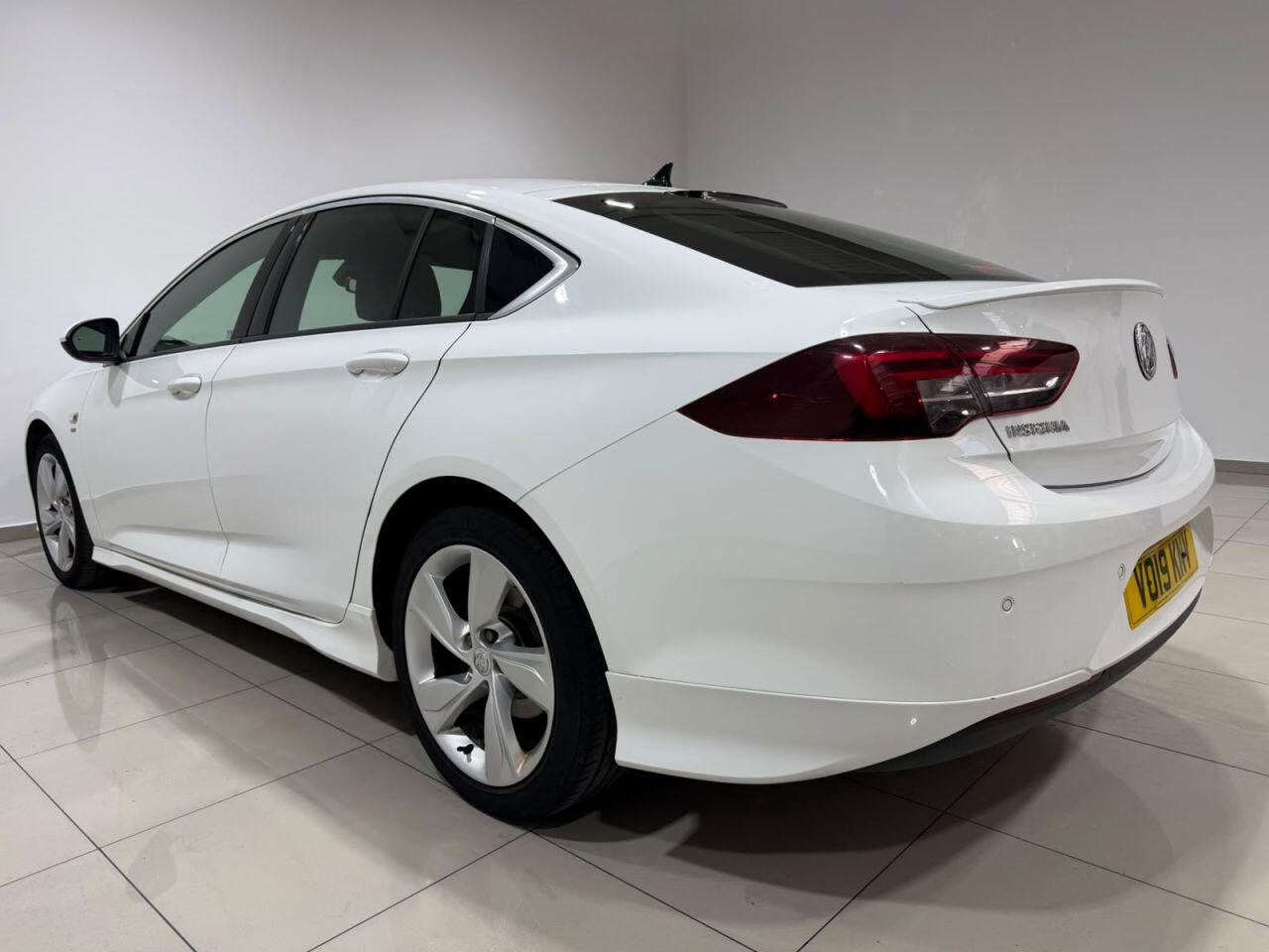 Vauxhall Insignia view 7