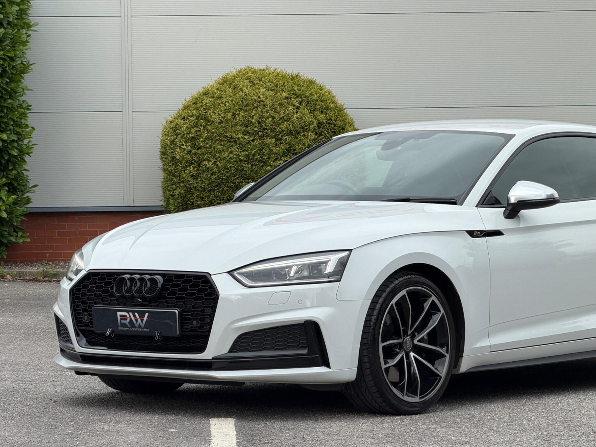 Audi S5 view 36
