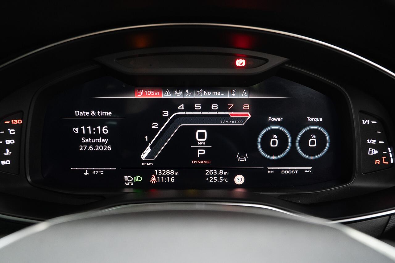 Audi RS6 view 10