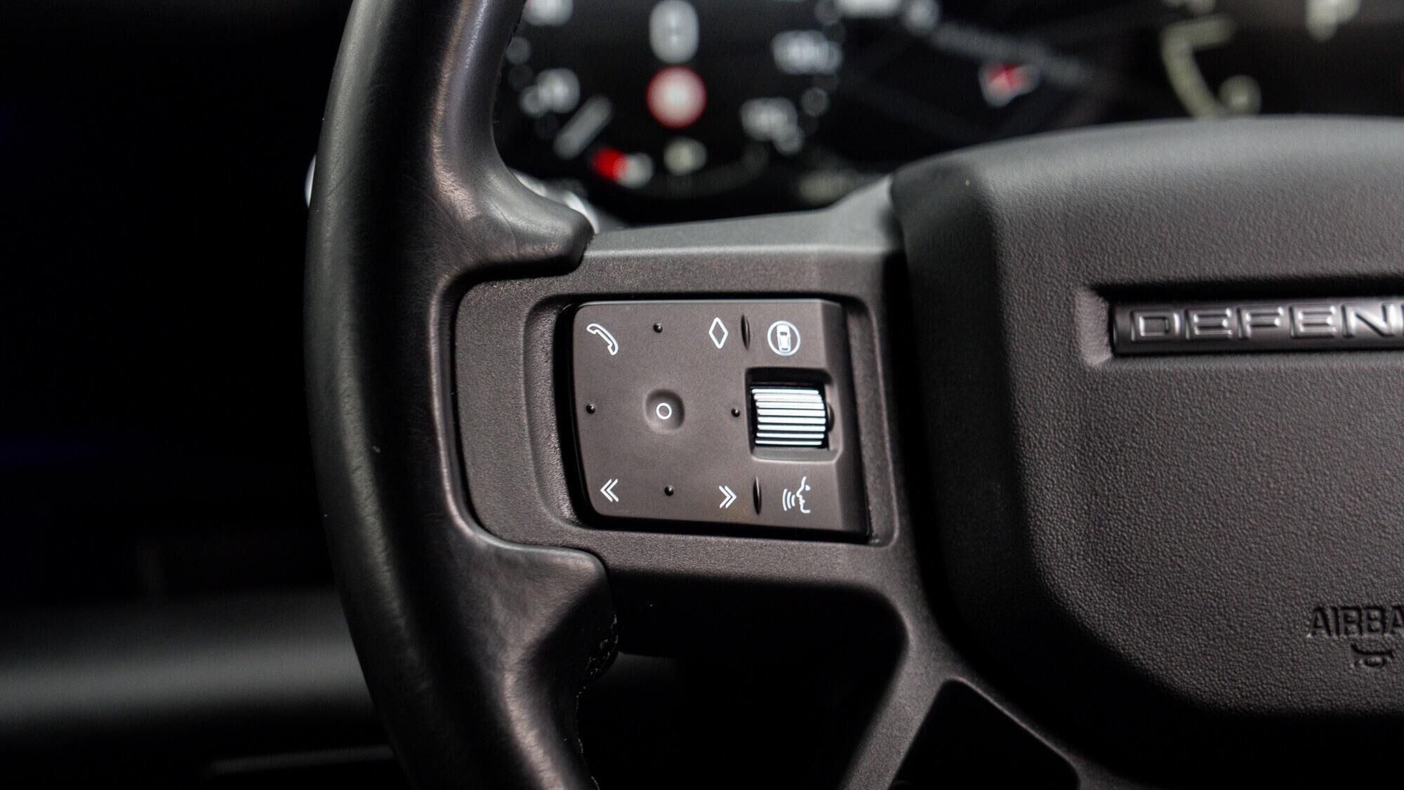 Land Rover Defender view 10