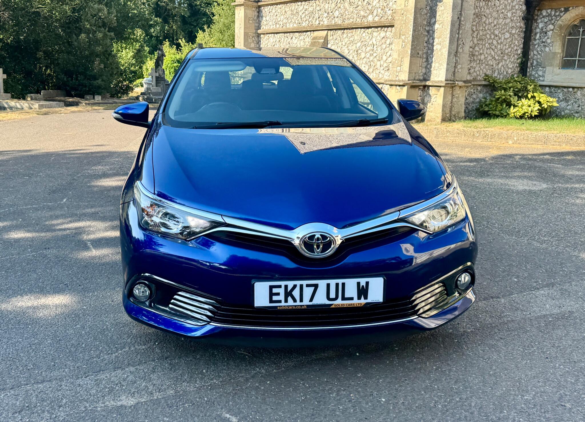 Toyota Auris view 7
