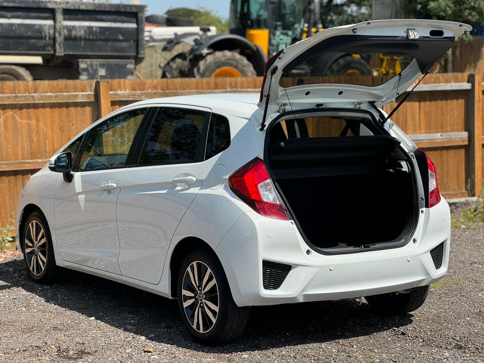 Honda Jazz view 4